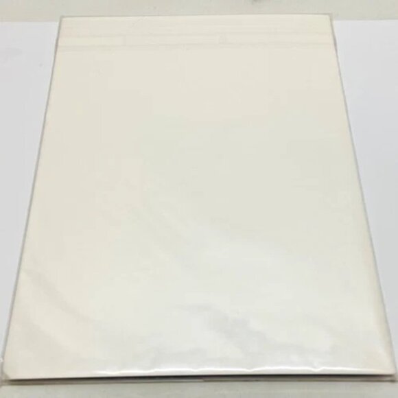 Star Trek Magazine #1 2006 Every Captain Interviewed Factory Sealed - Picture 8 of 9